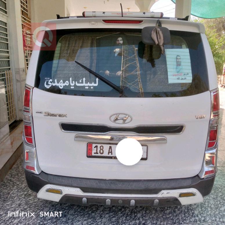 Hyundai Starex